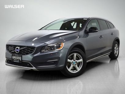 Used 2016 Volvo V60 T5 Cross Country Platinum