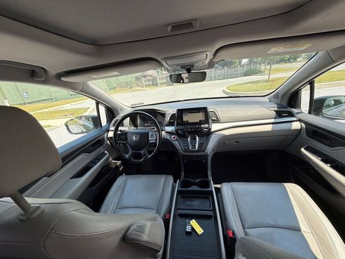 Used 2019 Honda Odyssey EX-L image 17