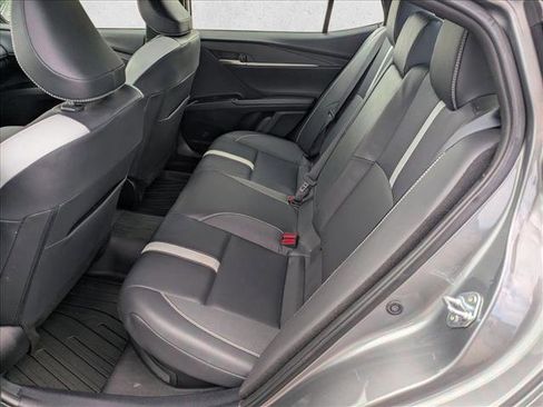 Used 2025 Toyota Camry SE image 16