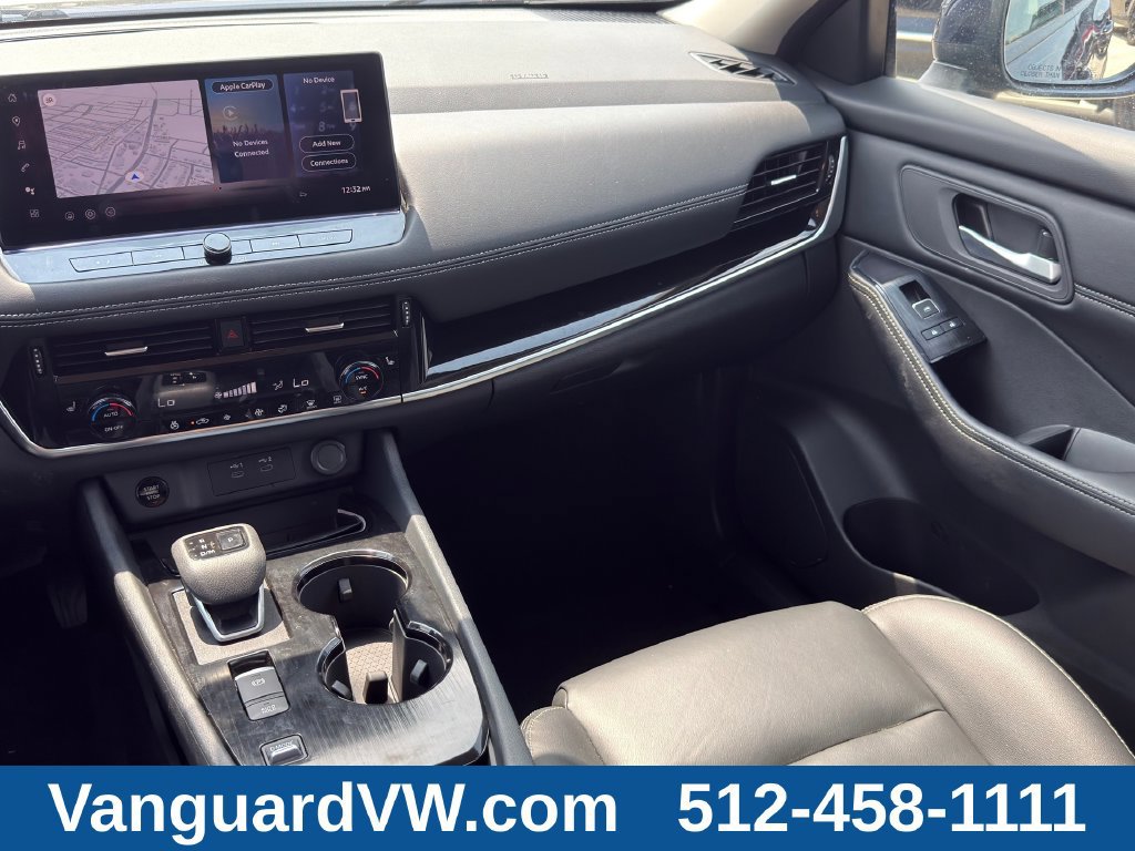 Used 2026 Nissan Rogue SL FWD image 30