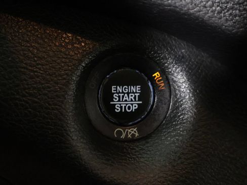 Used 2019 Jeep Cherokee Limited AWD/4WD image 43