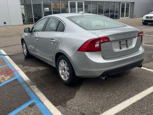 Used 2013 Volvo S60 T5 image 7