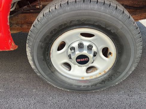 Used 2014 GMC Savana 2500 RWD image 28