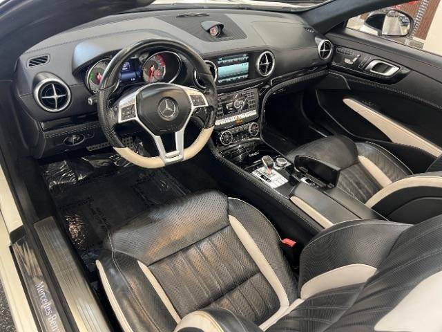 Used 2015 Mercedes-Benz SL 550 w/ White Arrow Edition image 12