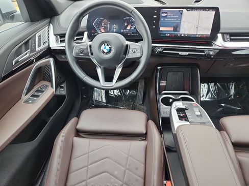 Used 2024 BMW X1 xDrive28i w/ Premium Package image 4