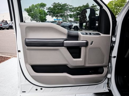 Used 2019 Ford F250 XLT AWD/4WD image 14