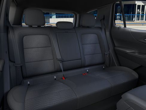 New 2026 Chevrolet Equinox LT image 17