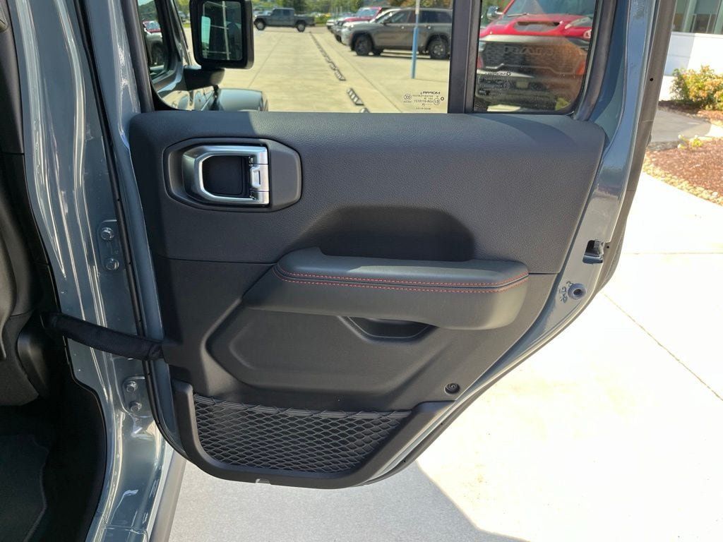 Used 2026 Jeep Gladiator Rubicon AWD/4WD image 26