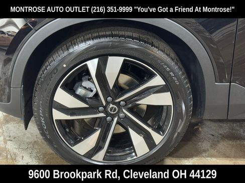 New 2026 Volvo XC40 B5 Plus w/ Protection Package Premier image 47