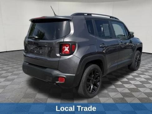 Used 2016 Jeep Renegade Latitude AWD/4WD image 5