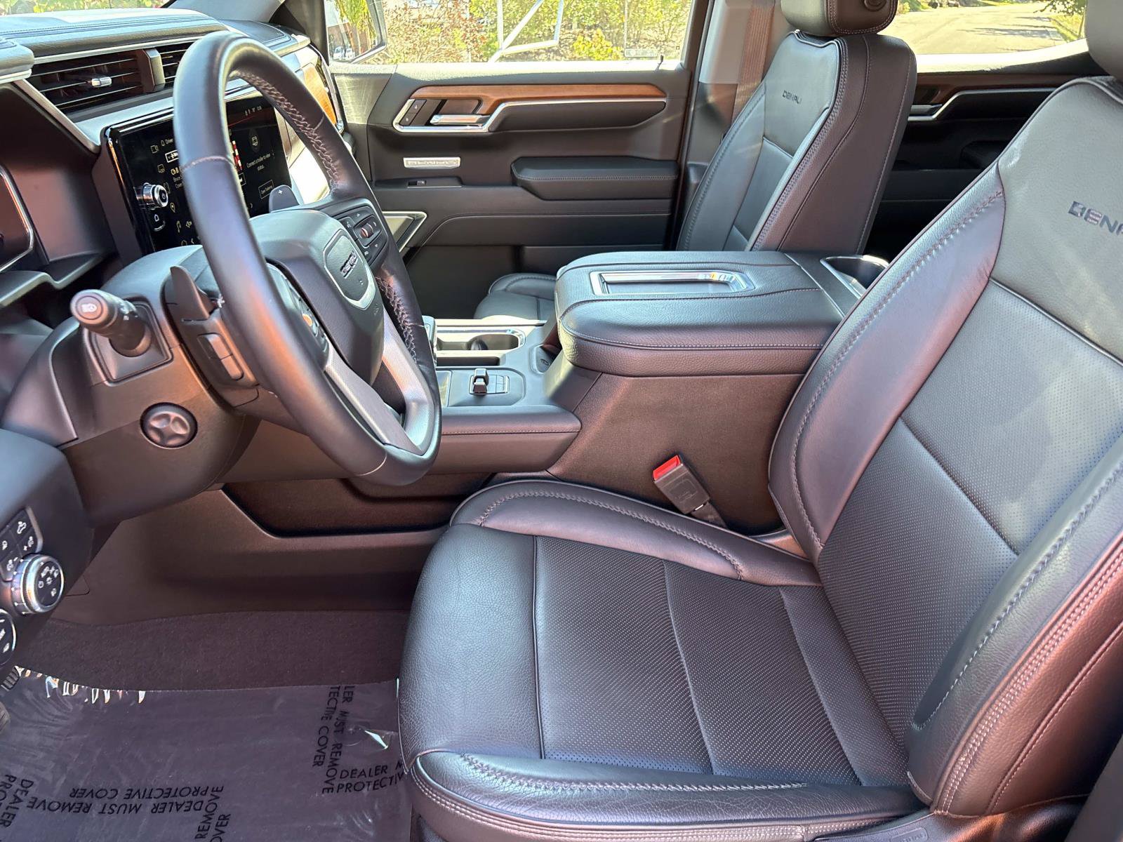 Used 2022 GMC Sierra 1500 Denali w/ Technology Package AWD/4WD image 16