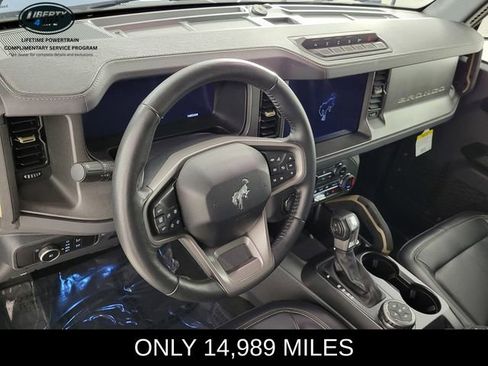 Used 2025 Ford Bronco Badlands AWD/4WD image 12