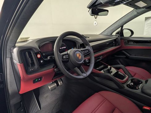 New 2026 Porsche Cayenne GTS AWD/4WD image 4