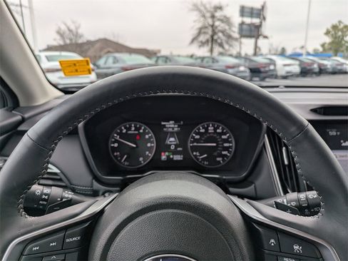 Used 2025 Subaru Outback Touring w/ Popular Package #2 image 32