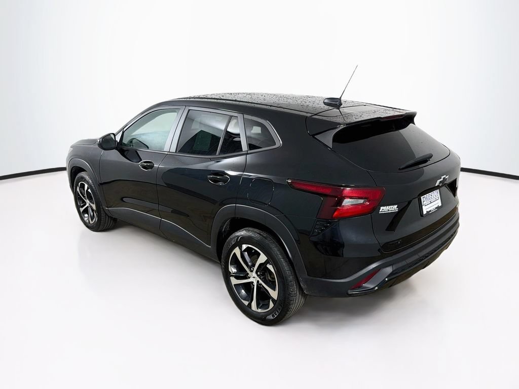 Used 2024 Chevrolet Trax RS w/ Driver Confidence Package FWD image 7