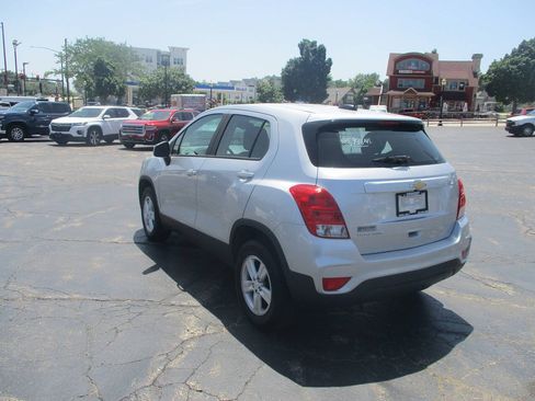 Used 2017 Chevrolet Trax LS AWD/4WD image 1