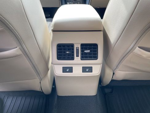 Used 2016 Subaru Outback 2.5i Limited image 25