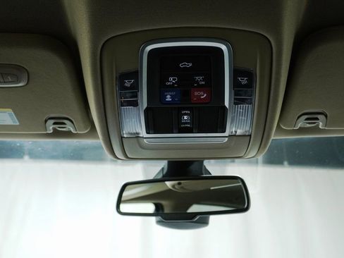 Used 2019 RAM 1500 Laramie image 18