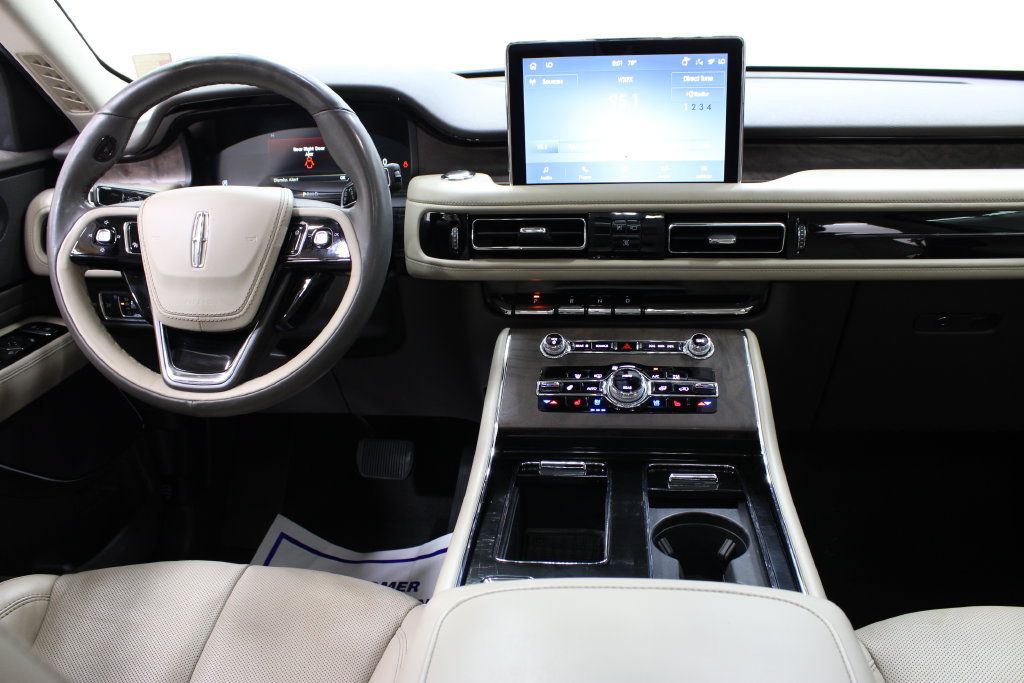 Used 2023 Lincoln Aviator Reserve w/ Elements Package Plus RWD image 9