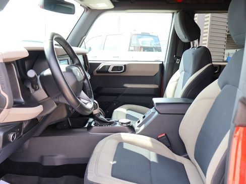 Used 2022 Ford Bronco Big Bend w/ Sasquatch Package AWD/4WD image 22