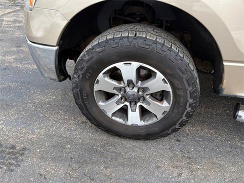 Used 2012 Ford F150 XLT w/ XTR Pkg image 16