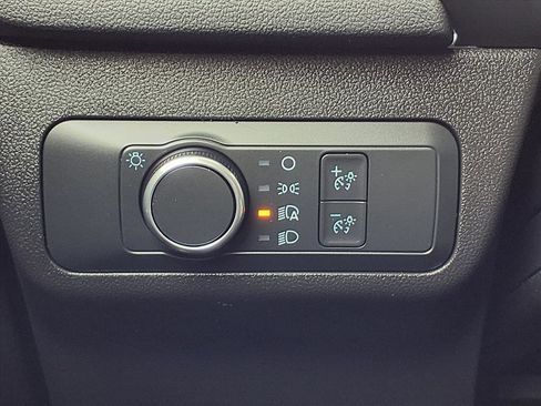 Used 2022 Ford Escape SE image 16