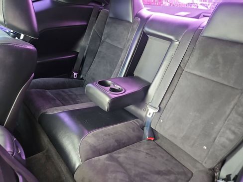 Used 2015 Dodge Challenger R/T Scat Pack w/ Leather Interior Group RWD image 25