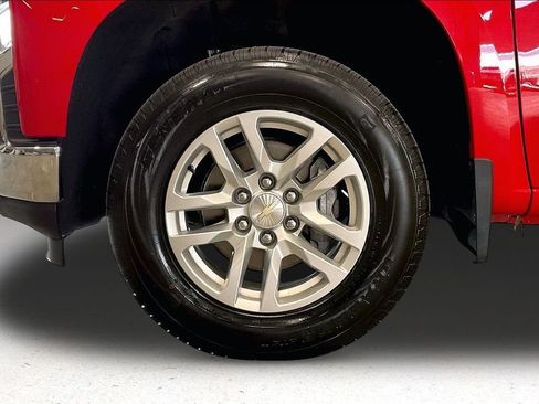 Used 2021 Chevrolet Silverado 1500 LT AWD/4WD image 33