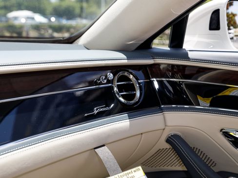 Certified 2024 Bentley Flying Spur W12 AWD/4WD image 17
