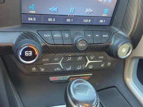 Used 2015 Chevrolet Corvette Z06 w/ 3LZ Preferred Equipment Group RWD image 20