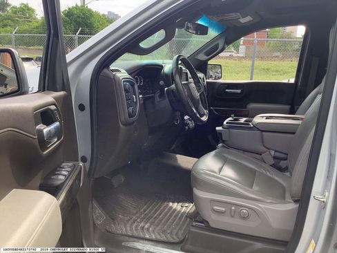 Used 2019 Chevrolet Silverado 1500 LT w/ Texas Edition AWD/4WD image 8