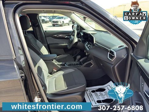 Used 2025 Chevrolet TrailBlazer LT AWD/4WD image 10