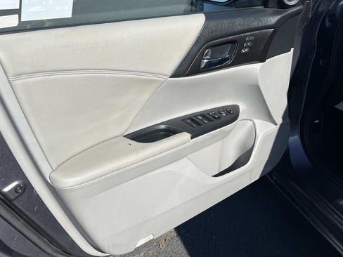 Used 2014 Honda Accord Touring image 6
