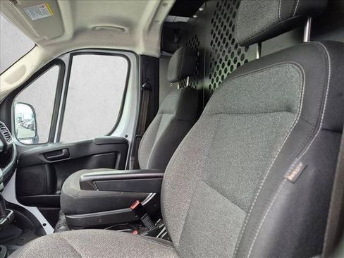 Used 2025 RAM ProMaster 2500 w/ U-Haul Equipment Group FWD image 15