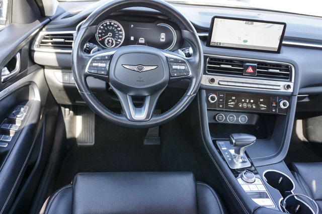Used 2025 Genesis G70 2.5T RWD image 13