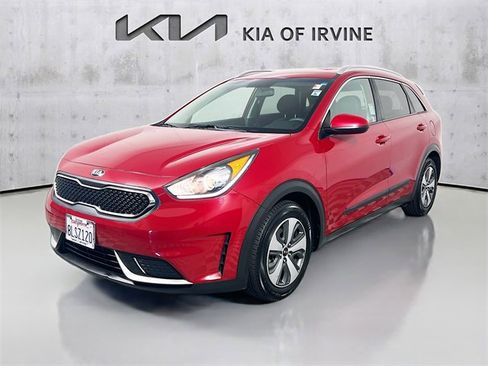 Used 2018 Kia Niro LX image 3