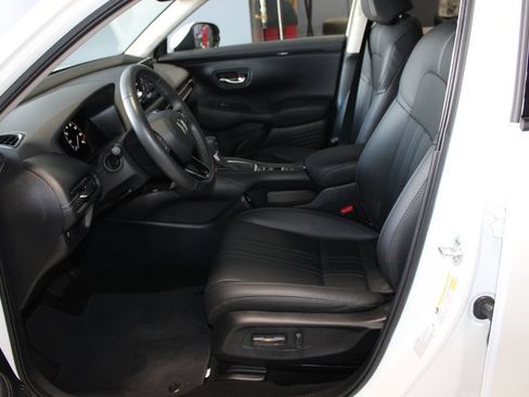 Used 2024 Honda HR-V EX-L image 7