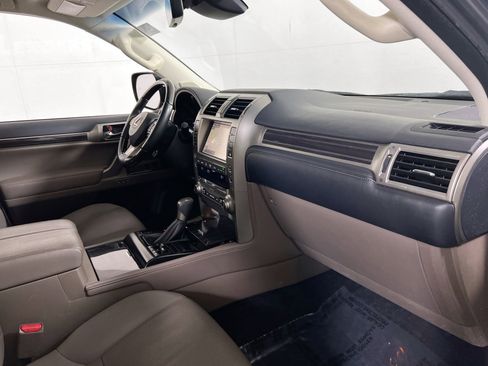 Used 2021 Lexus GX 460 Premium image 31