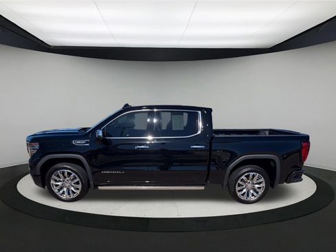 Used 2024 GMC Sierra 1500 Denali w/ Denali Reserve Package AWD/4WD image 5