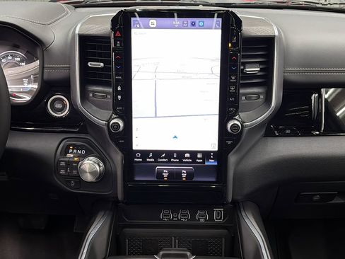 Used 2025 RAM 1500 Laramie w/ Night Edition image 21