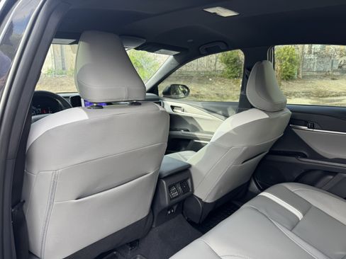 Certified 2025 Toyota Camry SE AWD/4WD image 14