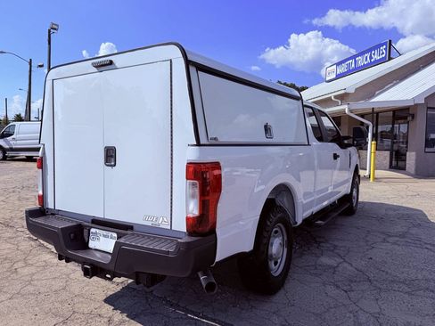 Used 2019 Ford F250 XL w/ Power Equipment Group RWD image 6