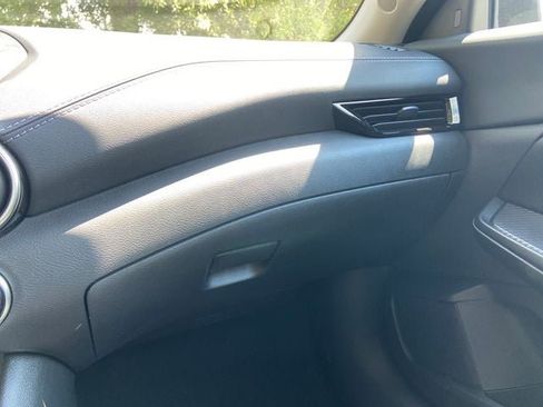 Used 2022 Nissan Sentra SV FWD image 14