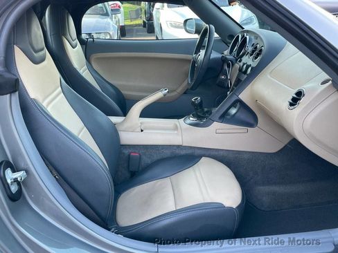 Used 2006 Pontiac Solstice Convertible w/ Premium Package RWD image 10