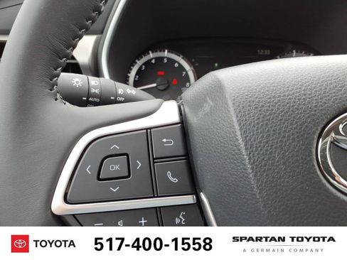 New 2026 Toyota Highlander XLE AWD/4WD image 18