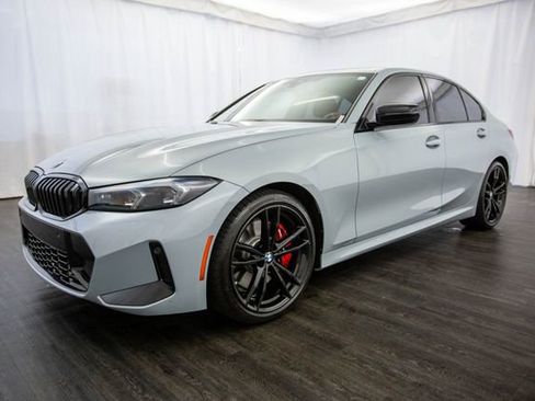 Used 2023 BMW 330i Sedan w/ M Sport Package image 29