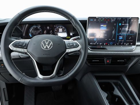 New 2026 Volkswagen Tiguan S image 20
