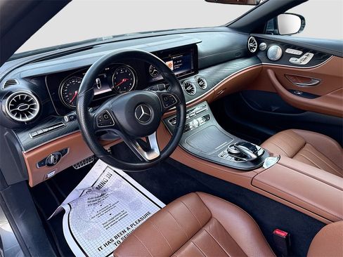 Used 2018 Mercedes-Benz E 400 4MATIC Cabriolet image 10