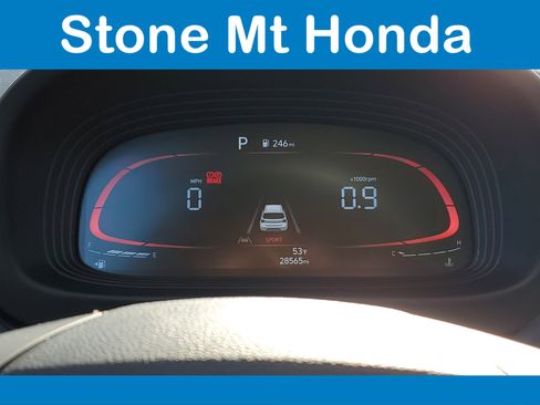 Used 2024 Hyundai Venue SEL image 25