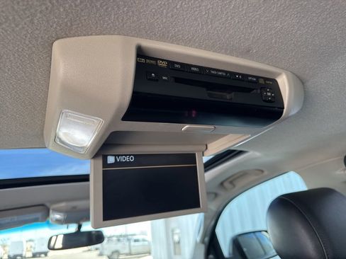 Used 2011 Toyota Tundra Limited w/ Platinum Pkg image 35